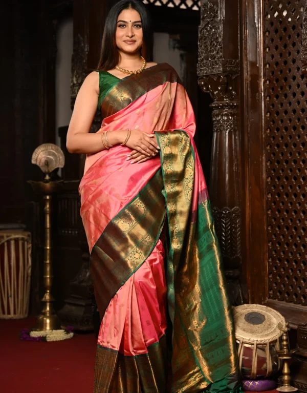 Gadwal Silk Handloom Saree in Peach